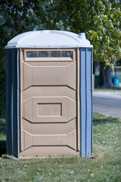 Best Portable restroom trailer rental  in Hardinsburg, KY